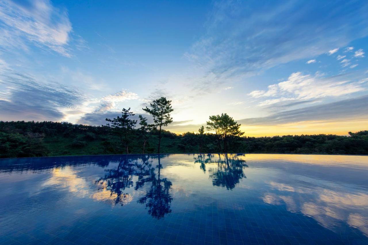 Hidden Cliff Hotel And Nature Seogwipo Exterior foto